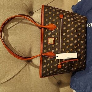 Dooney & Bourke Gretta Bag
